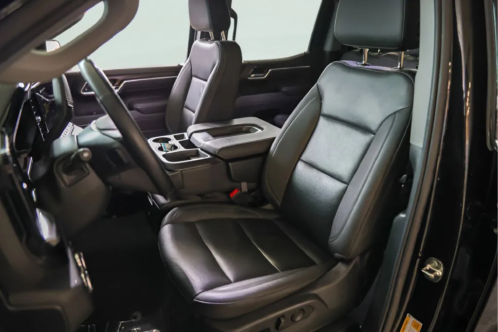 GMC Sierra photo 9