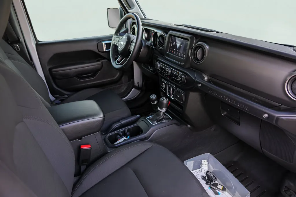 Jeep Wrangler photo 27