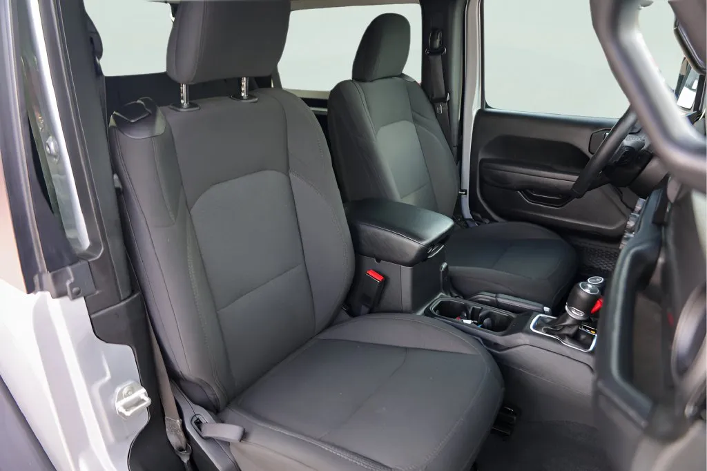 Jeep Wrangler photo 28