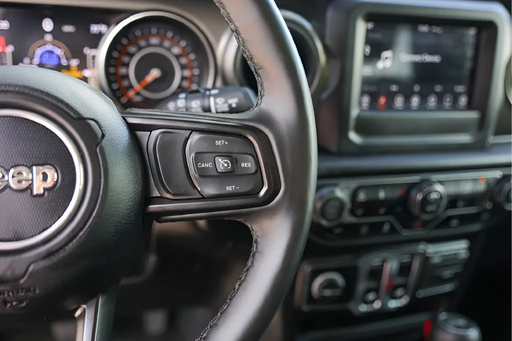 Jeep Wrangler photo 15