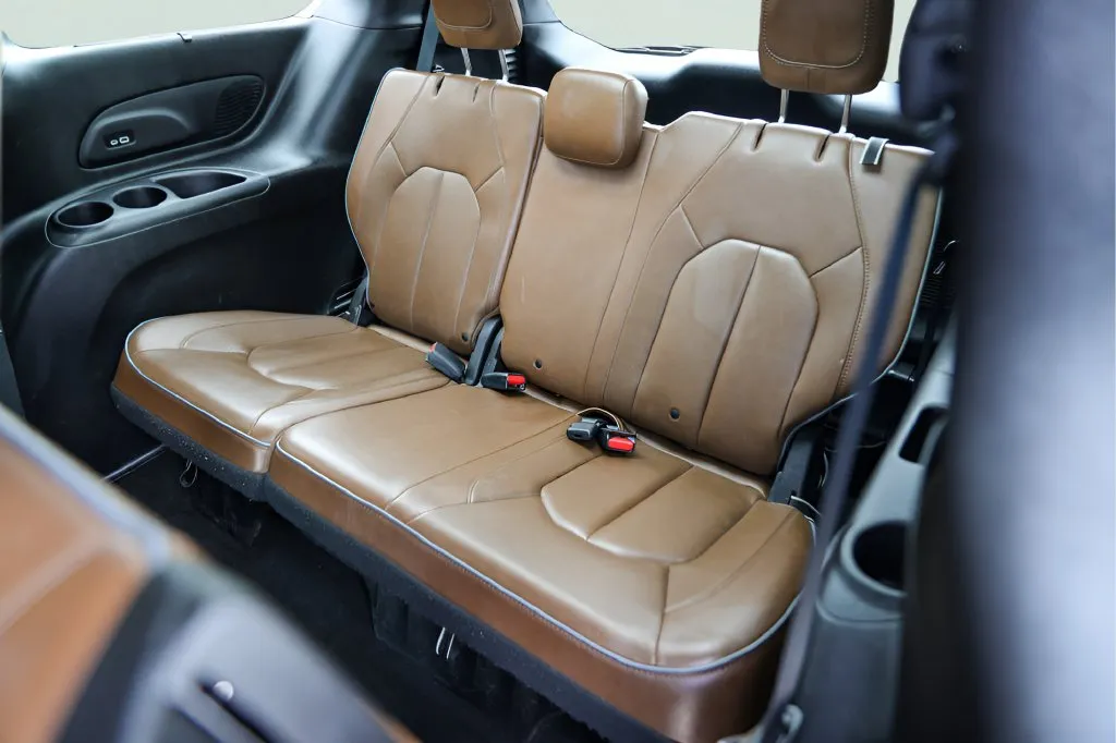 Chrysler Pacifica photo 27