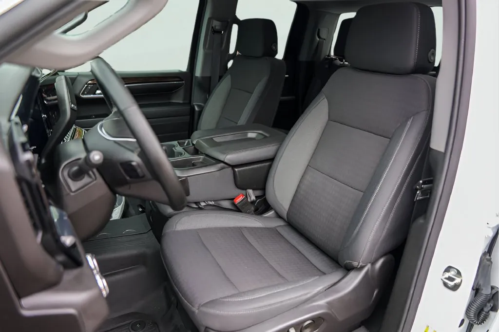 GMC Sierra photo 9