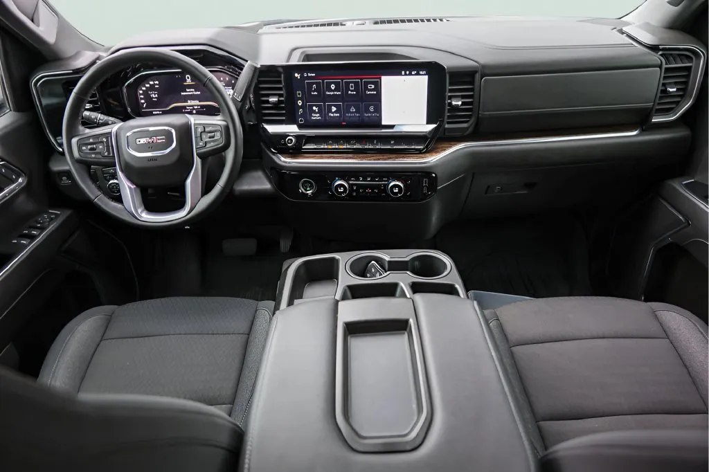 GMC Sierra photo 25