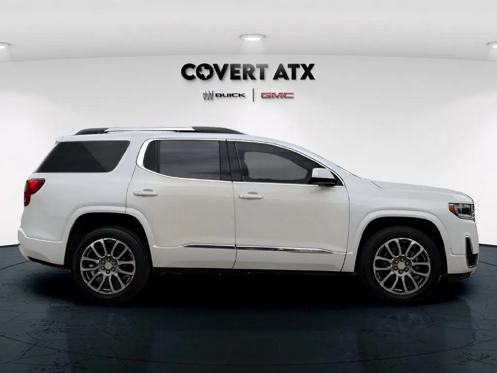 GMC Acadia photo 3
