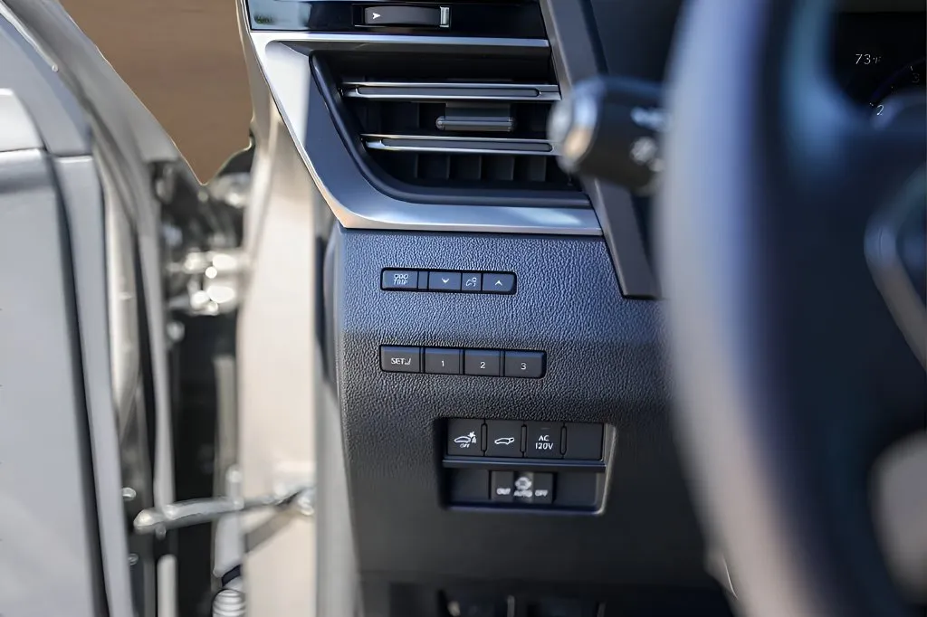Lexus GX photo 15