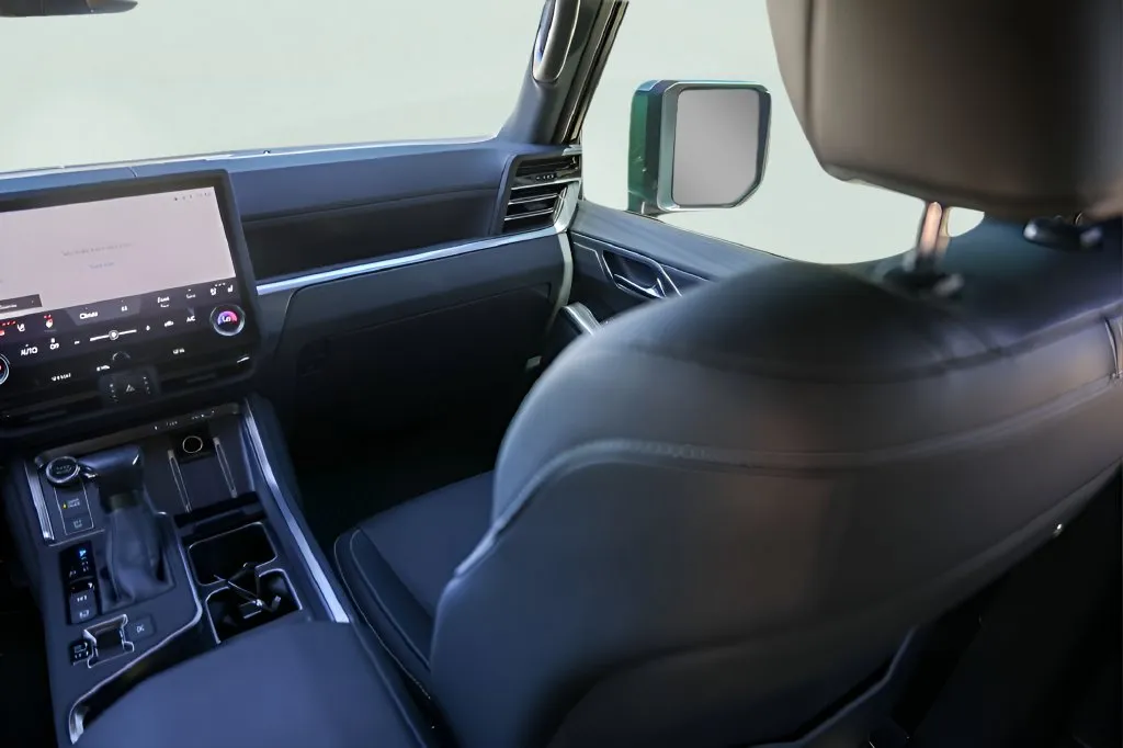 Lexus GX photo 29