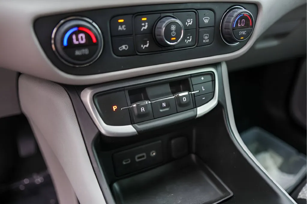 GMC Terrain photo 22