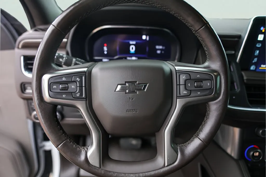 Chevrolet Tahoe photo 14