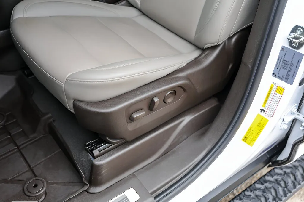 Chevrolet Tahoe photo 10