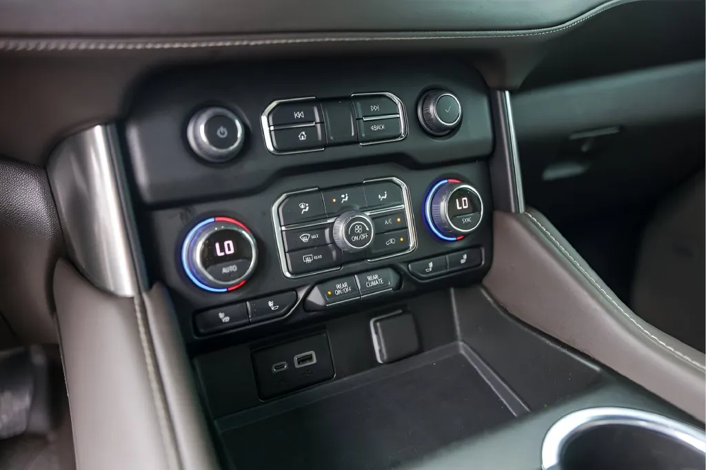Chevrolet Tahoe photo 22