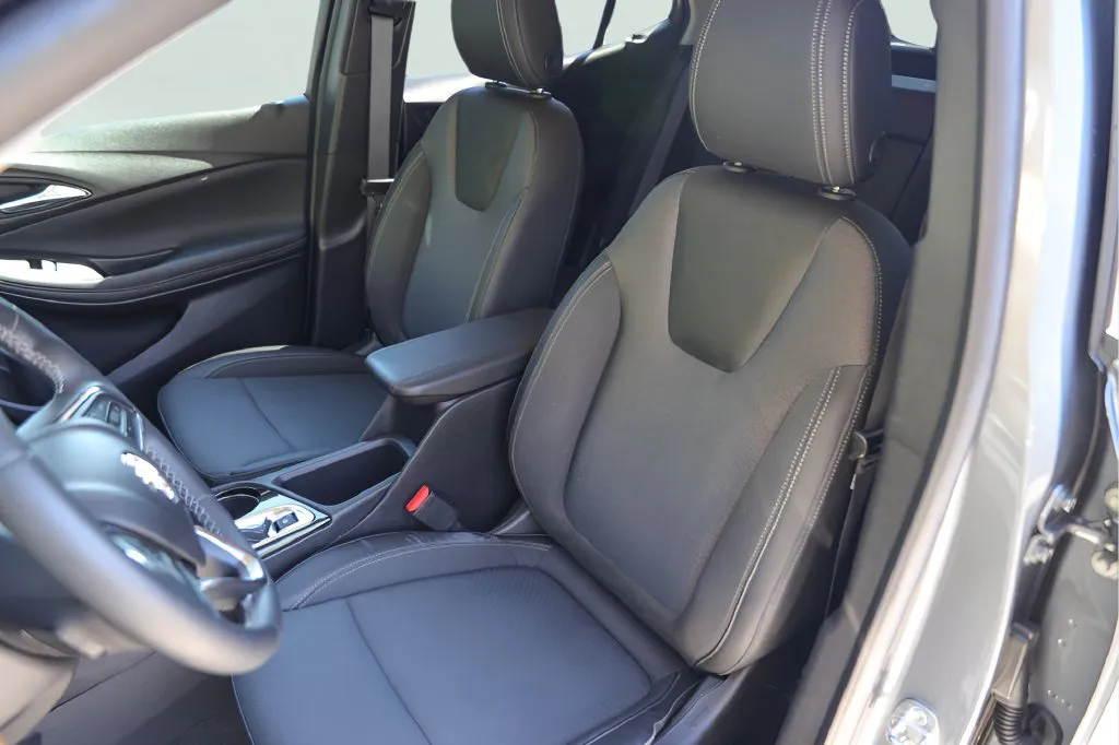 Buick Encore GX photo 9
