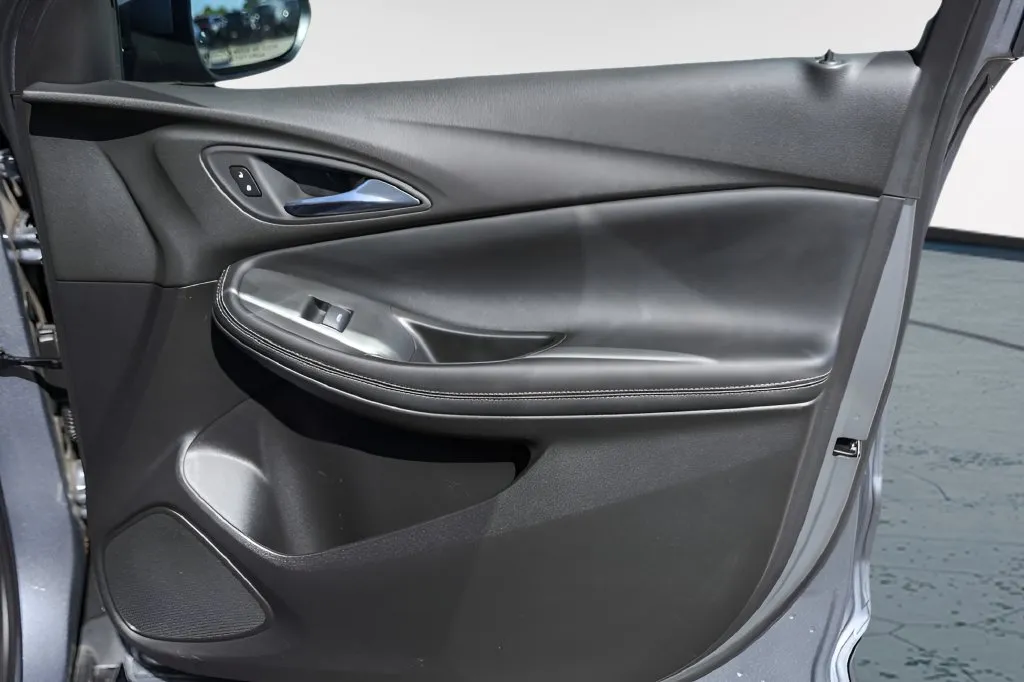 Buick Encore GX photo 28