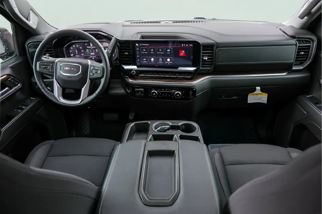 GMC Sierra photo 25