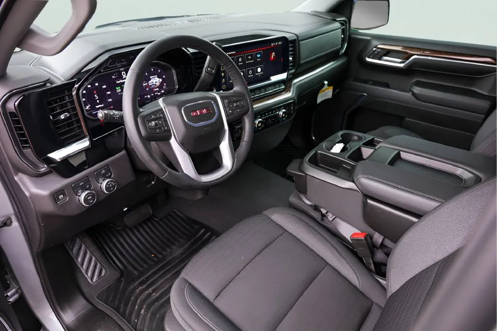 GMC Sierra photo 12