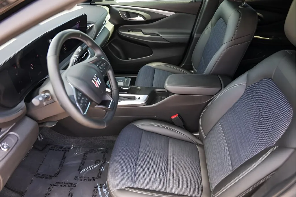Buick Envista photo 9