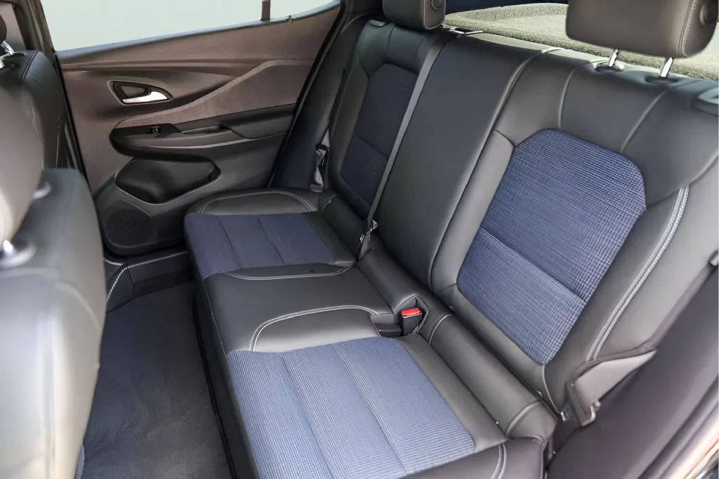 Buick Envista photo 22
