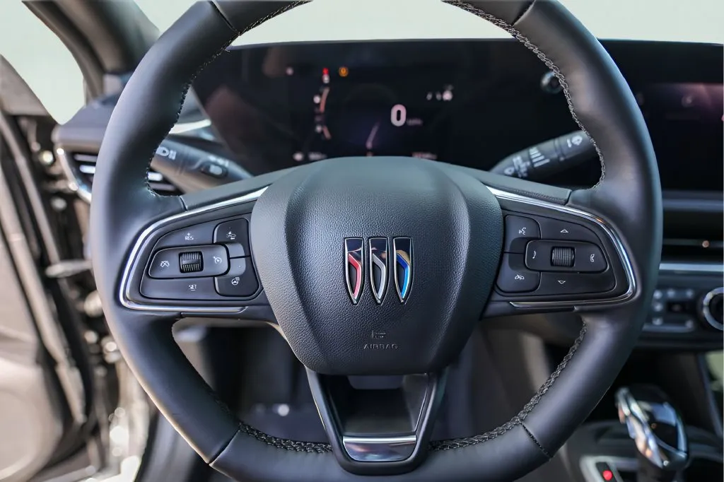 Buick Envista photo 12