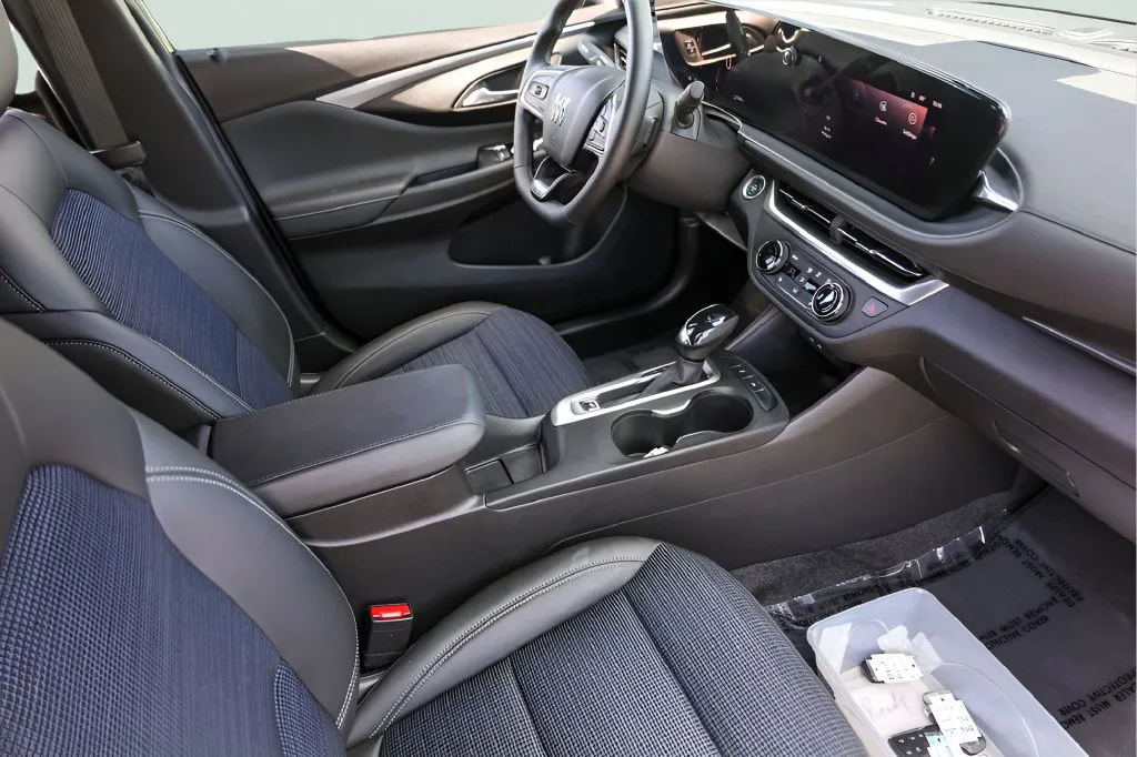 Buick Envista photo 27