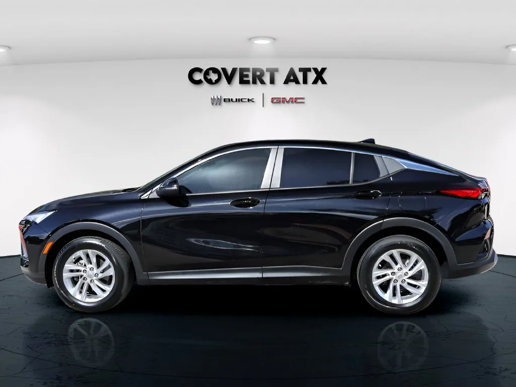 Buick Envista photo 2