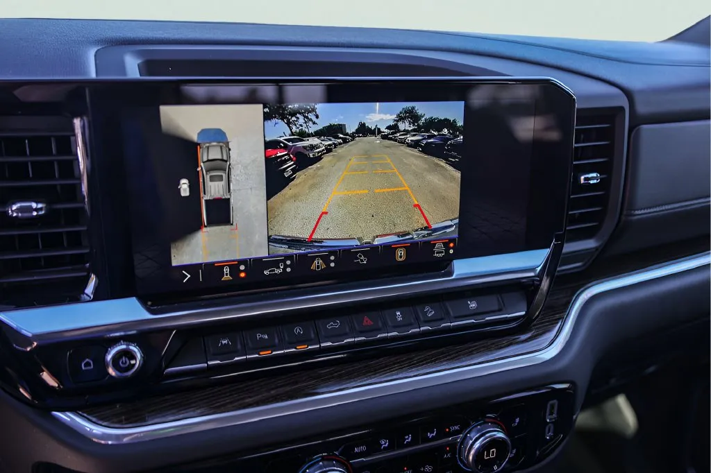 GMC Sierra photo 19
