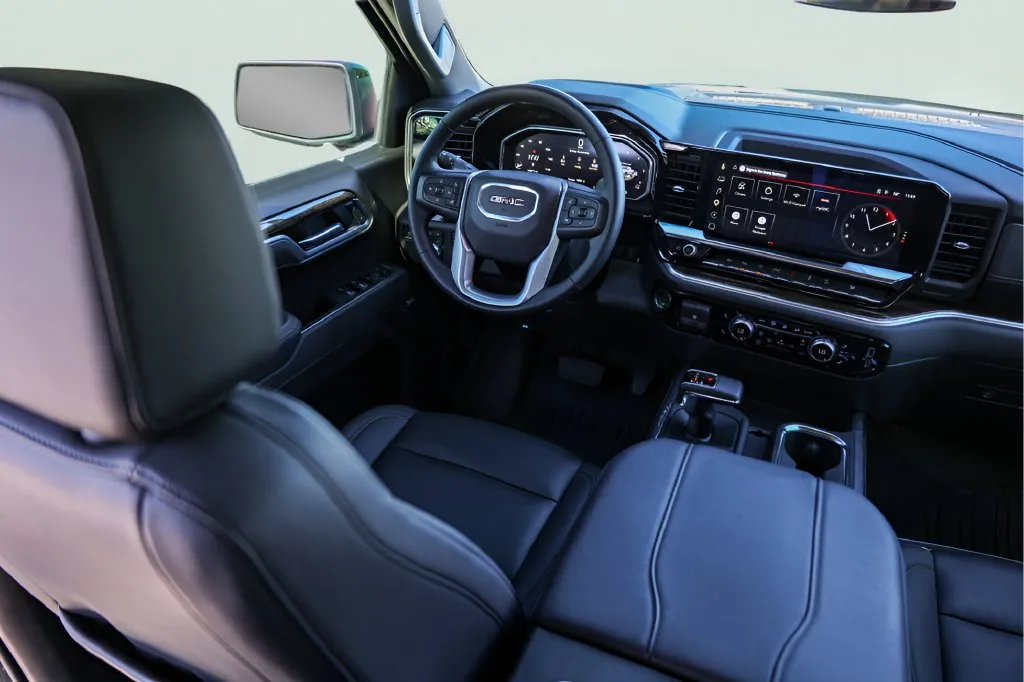 GMC Sierra photo 28