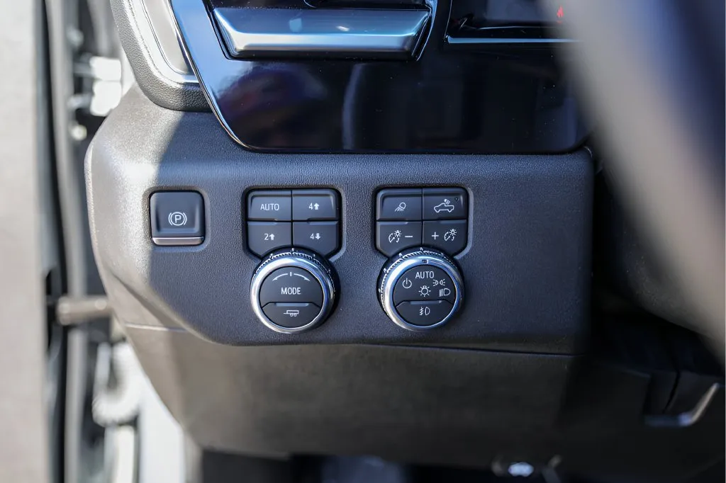 GMC Sierra photo 17