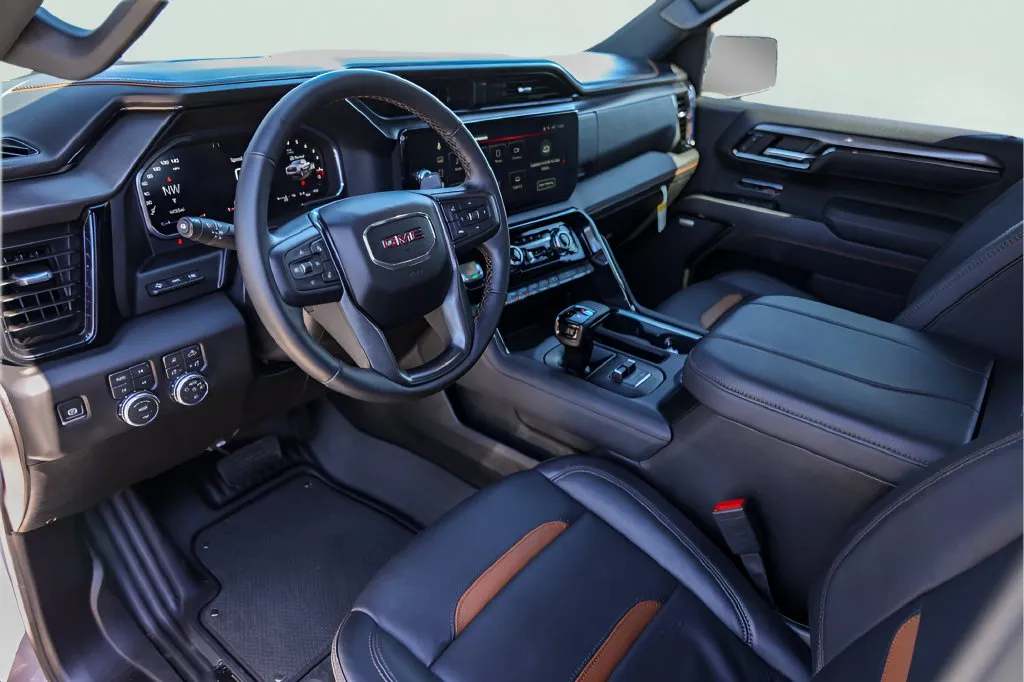 GMC Sierra photo 12