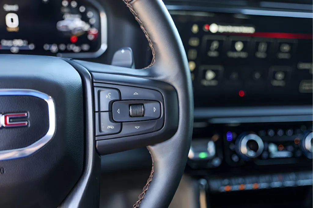 GMC Sierra photo 15