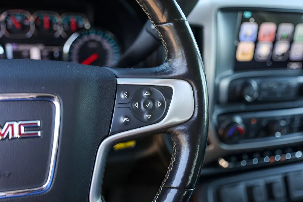 GMC Sierra photo 15