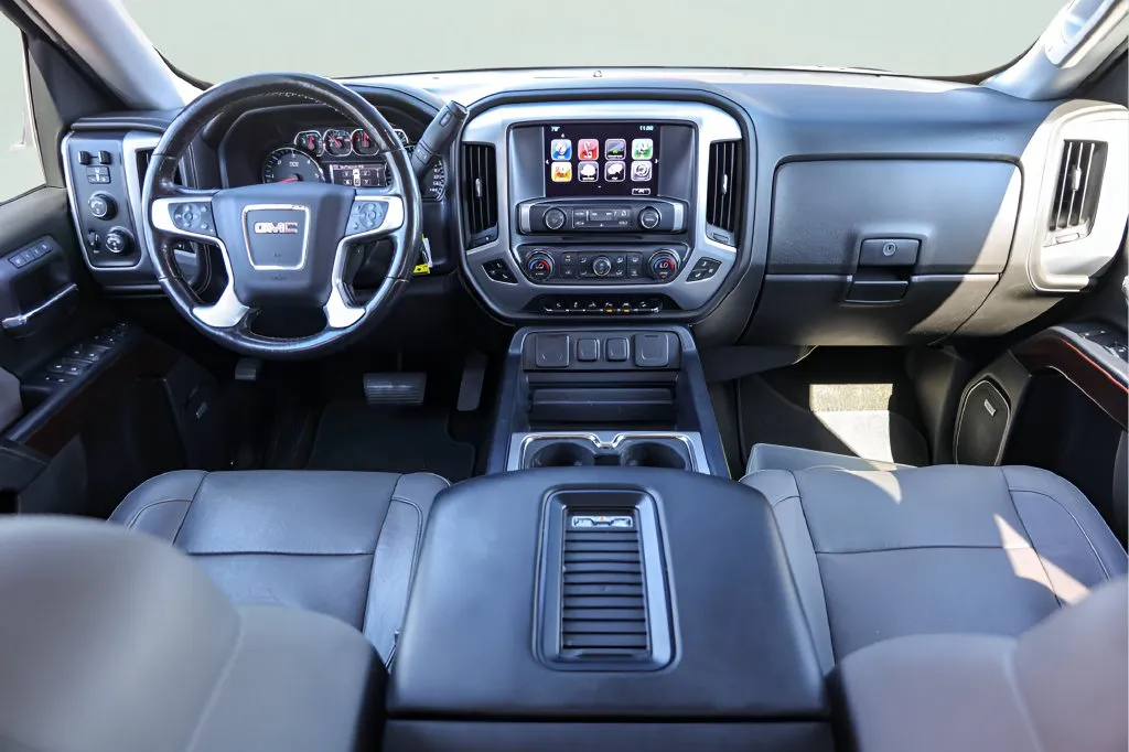 GMC Sierra photo 26