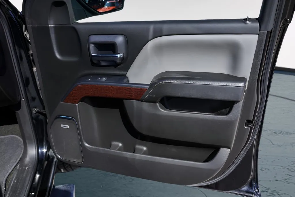 GMC Sierra photo 29