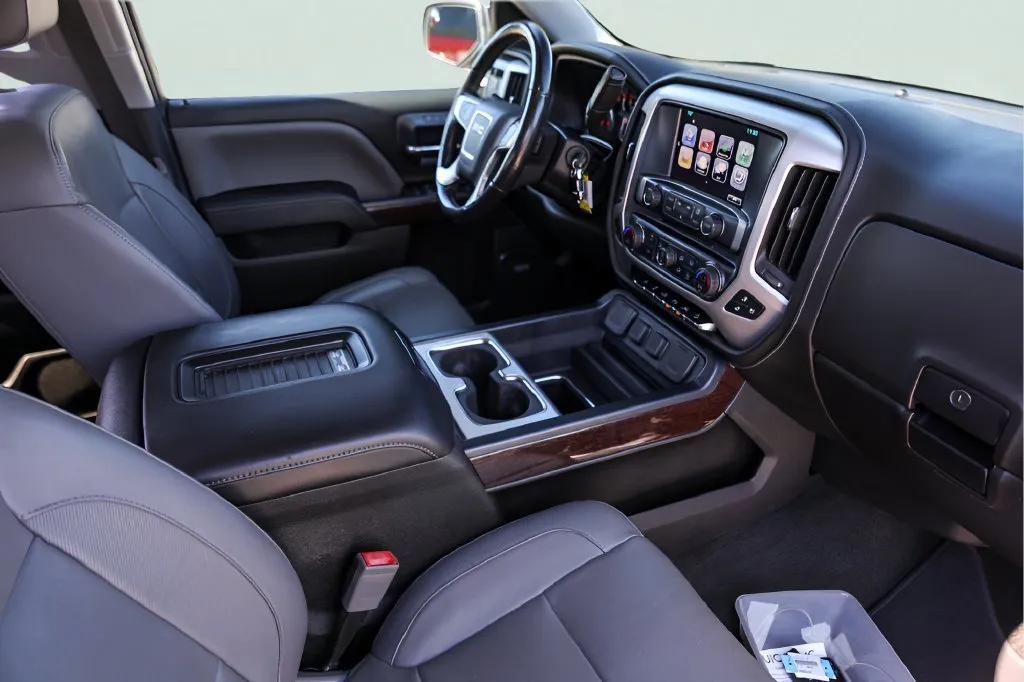 GMC Sierra photo 30