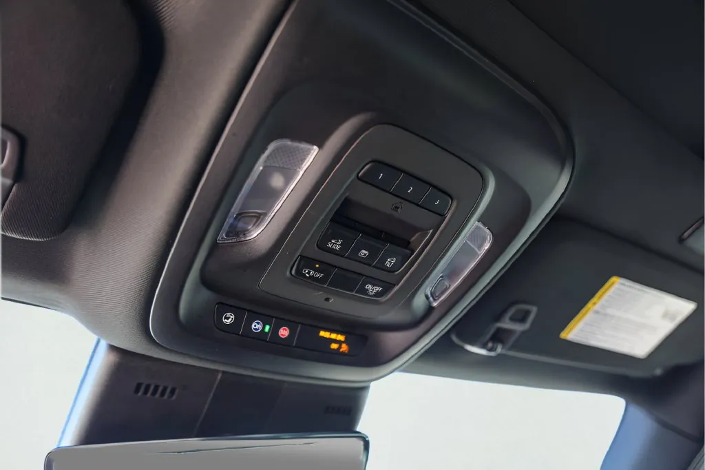 Cadillac CT5 photo 22