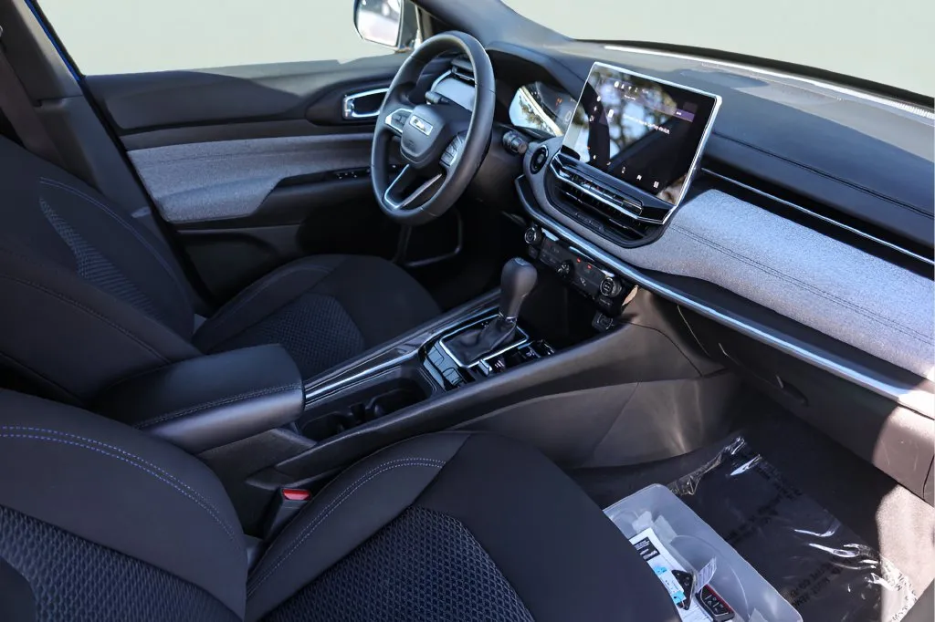 Jeep Compass photo 30