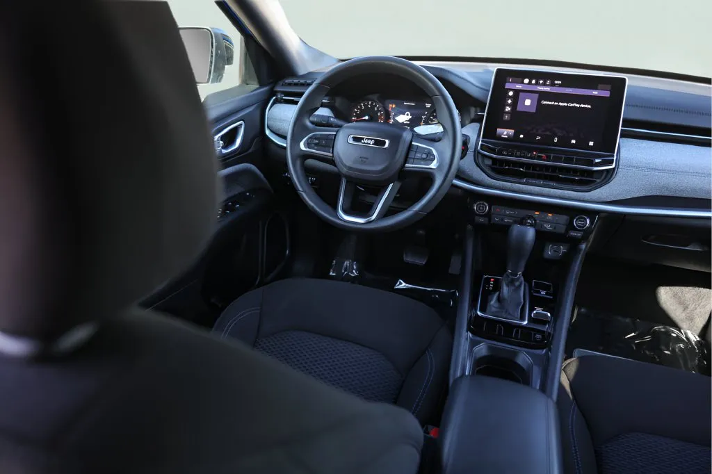 Jeep Compass photo 27