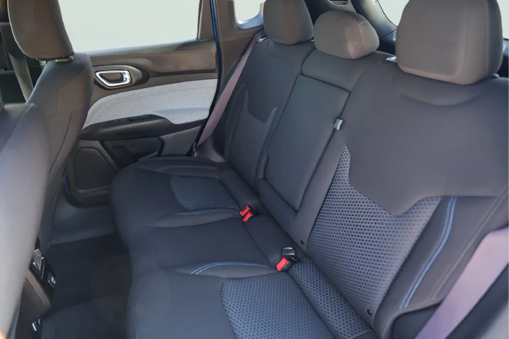 Jeep Compass photo 25