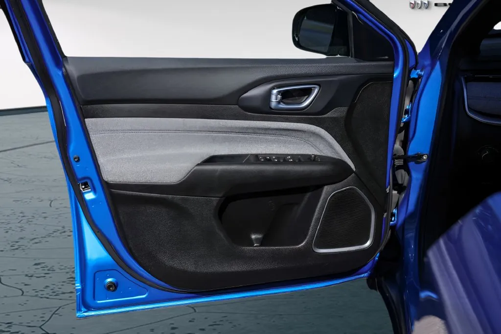 Jeep Compass photo 24