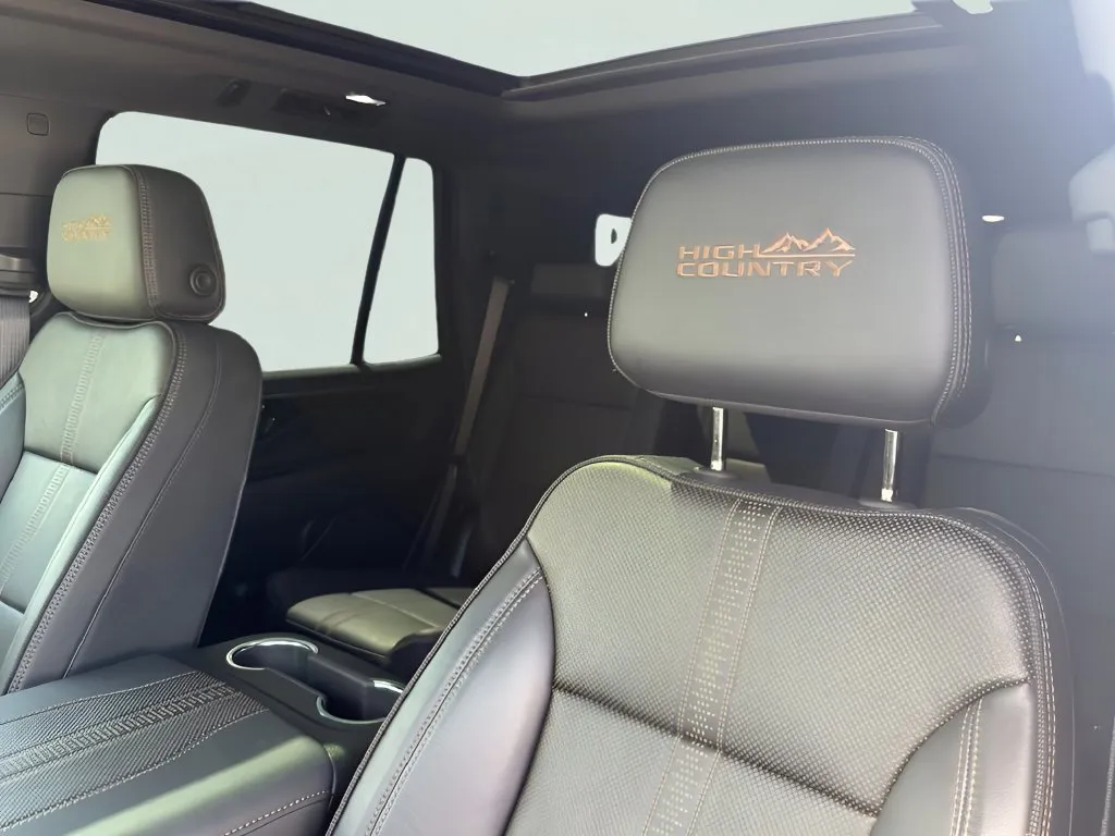 Chevrolet Tahoe photo 15