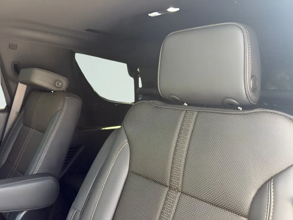 Chevrolet Tahoe photo 32