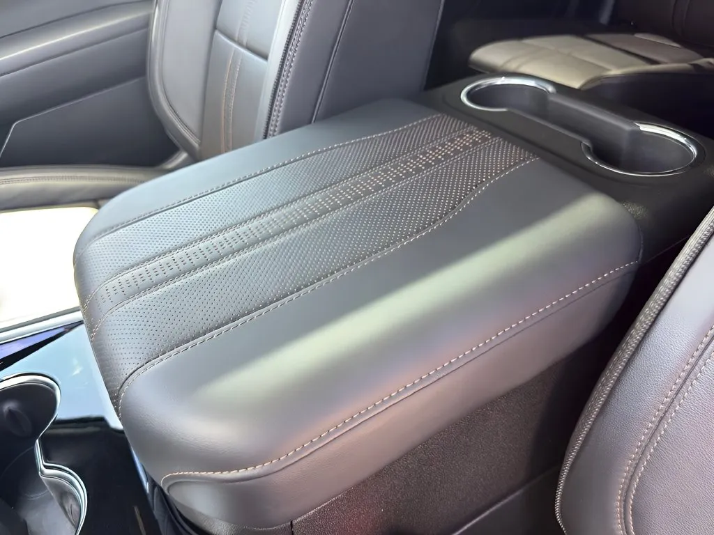 Chevrolet Tahoe photo 18