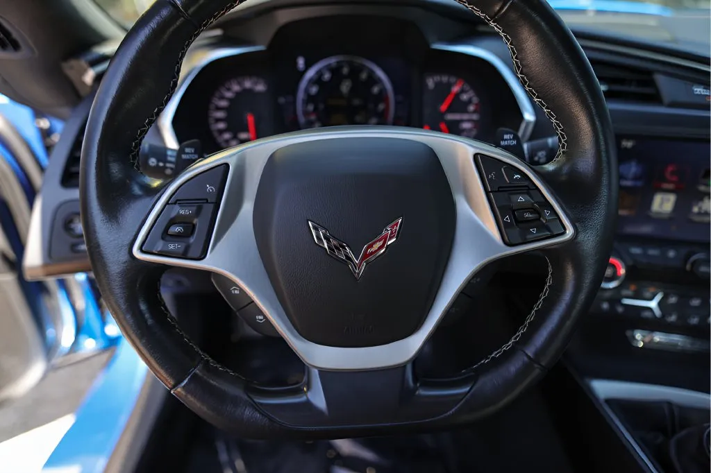 Chevrolet Corvette photo 14