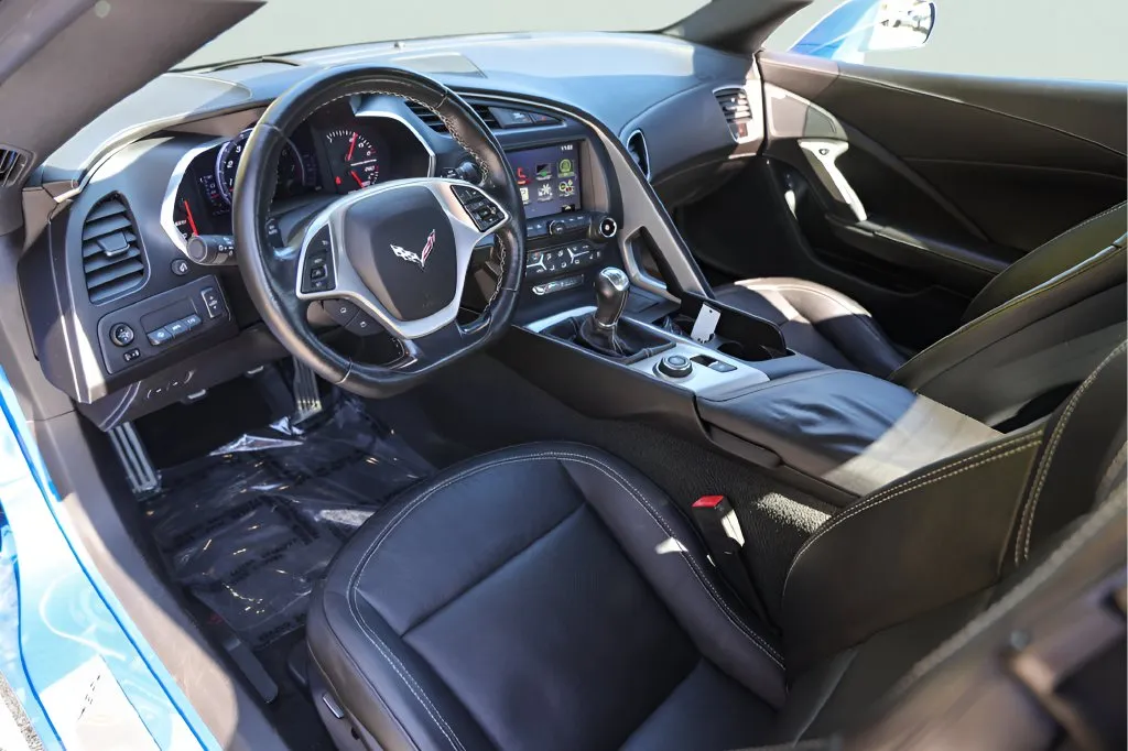 Chevrolet Corvette photo 12