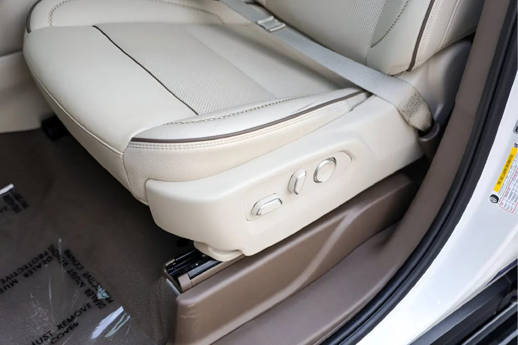 GMC Yukon photo 10