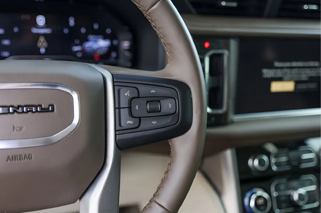 GMC Yukon photo 15