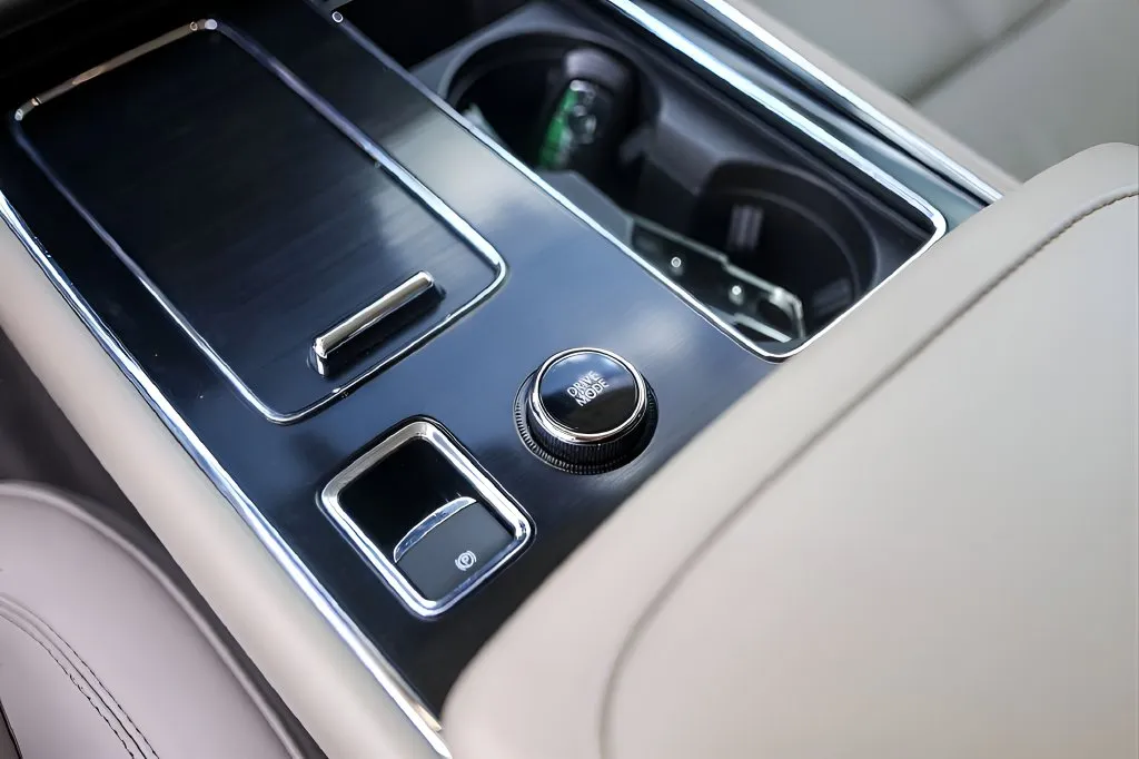 Lincoln Aviator photo 17