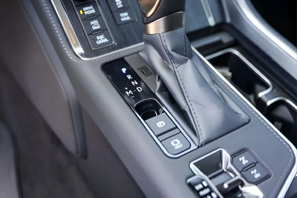 Lexus GX photo 19