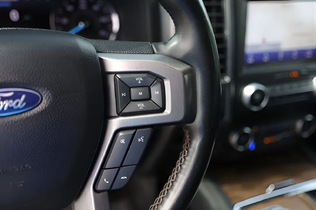 Ford Expedition photo 13