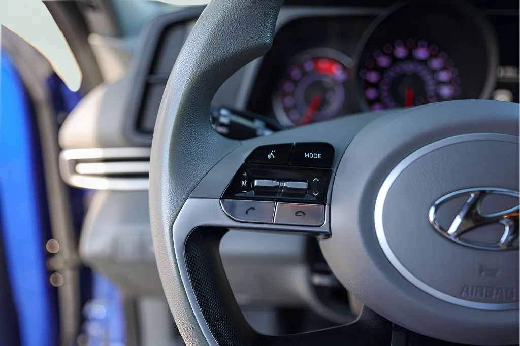 Hyundai Elantra photo 17