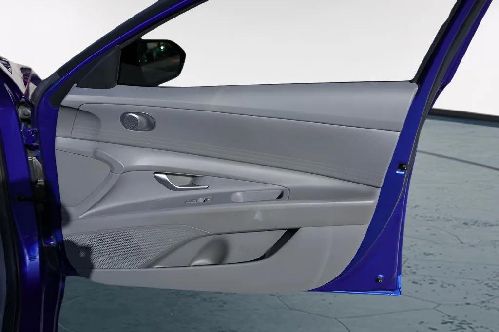 Hyundai Elantra photo 29