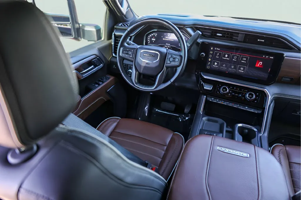 GMC Sierra photo 28